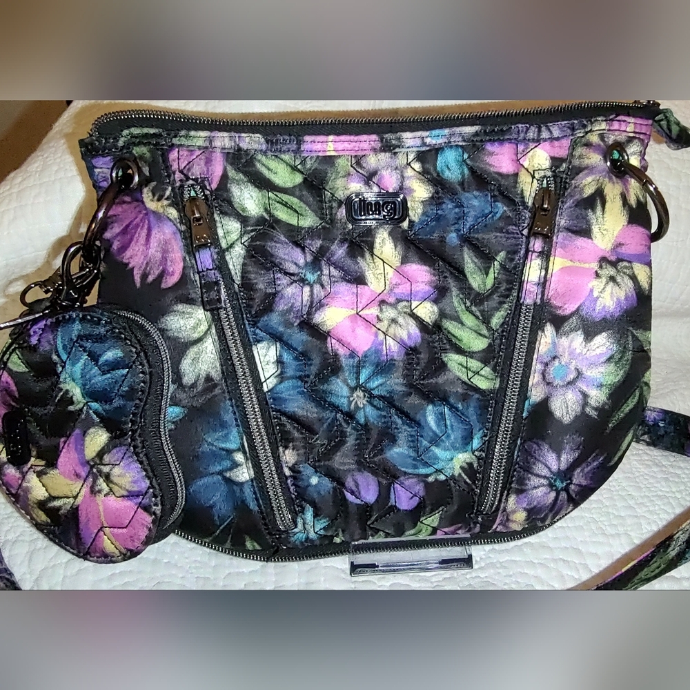 Lug Swivel Convertible Crossbody In Color "Bloom Black"